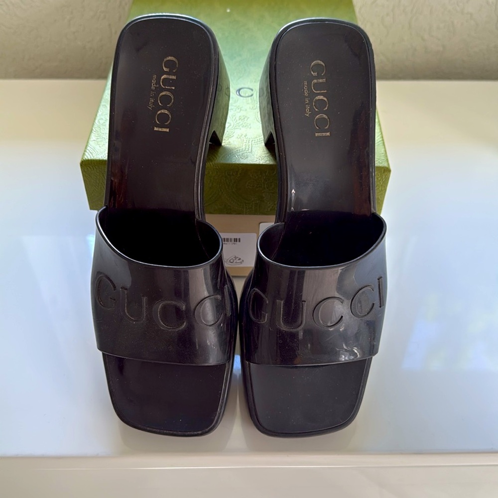 GUCCI WOMEN'S RUBBER SLIDE SANDAL BLACK